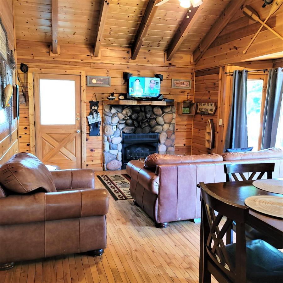 Skinny Dippin'-River Front- Free Tickets-Dog Friendly-Sleeps 6 Pigeon Forge Eksteriør billede